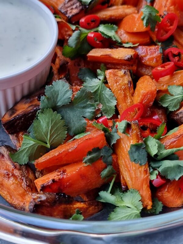 Zoete aardappelen met creme fraiche dip