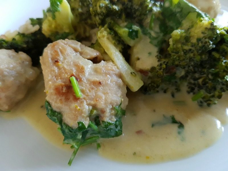 Groene curry met kip en broccoli 